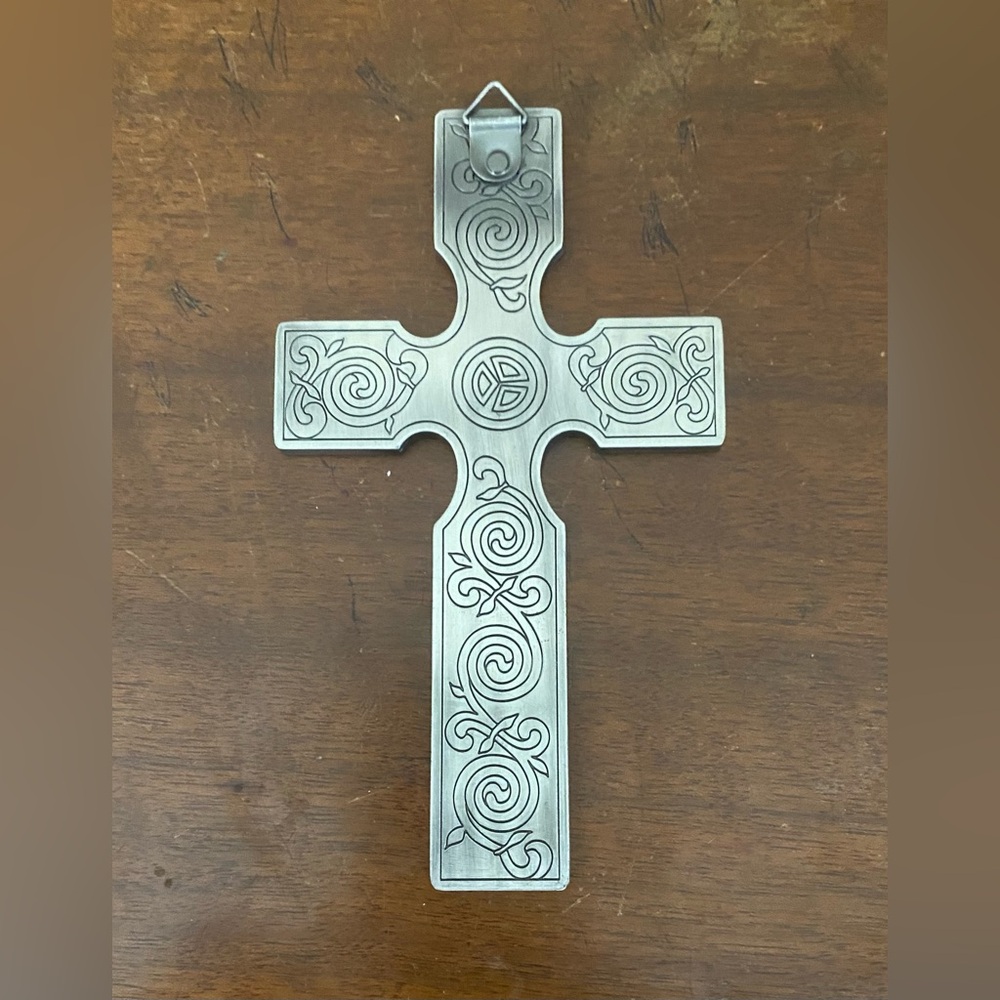 Metal Cross - Picture 2 of 6